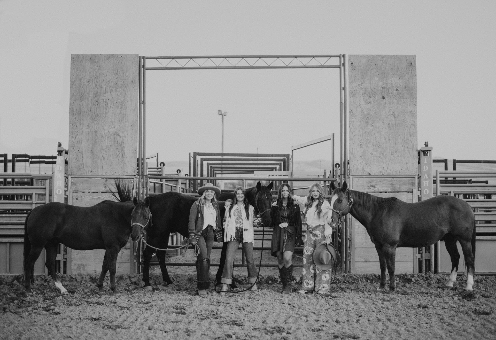 Fringed Pineapple Boutique - clothing-boutiques in Shelley, Idaho
